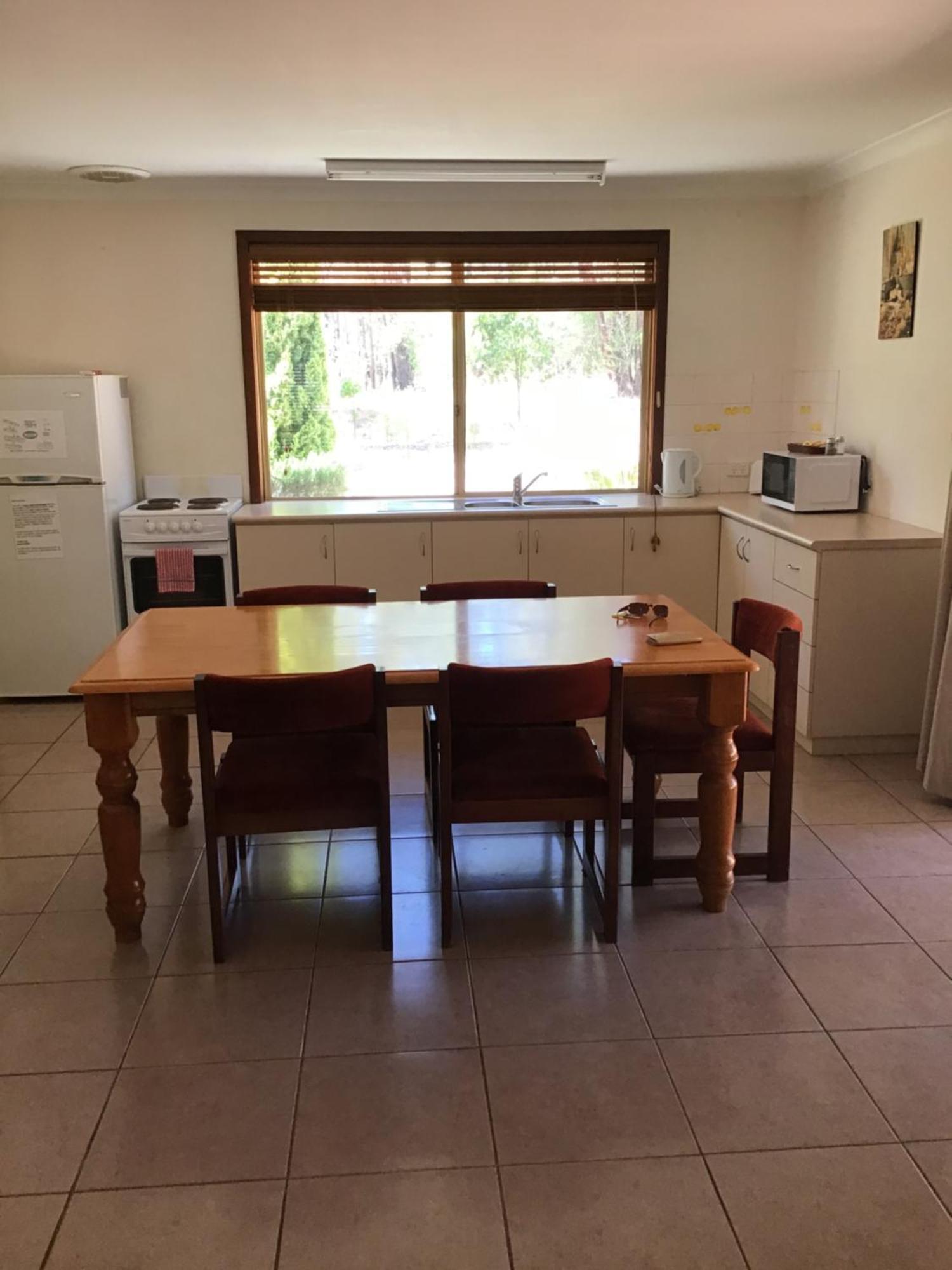 Travellers Rest Motel Mundaring Extérieur photo