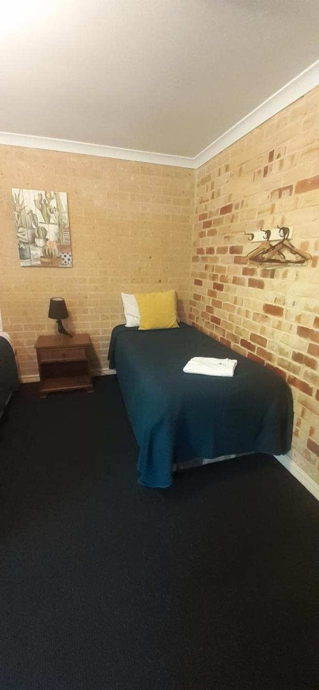 Travellers Rest Motel Mundaring Extérieur photo